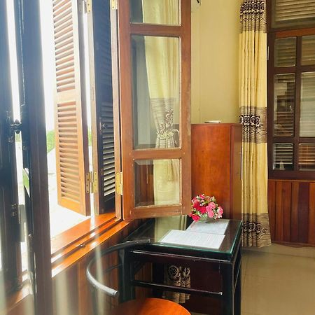 Nam Phuong Riverside Villa Хюэ Экстерьер фото