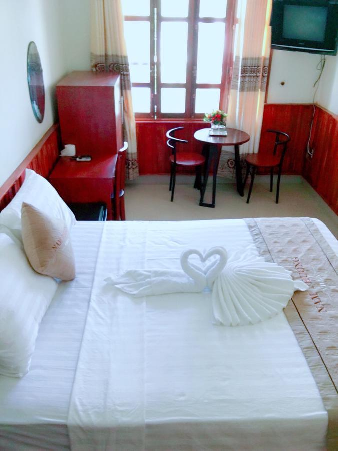 Nam Phuong Riverside Villa Хюэ Экстерьер фото