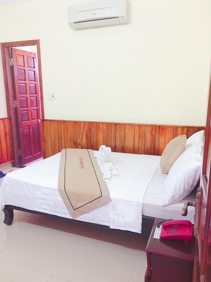 Nam Phuong Riverside Villa Хюэ Экстерьер фото