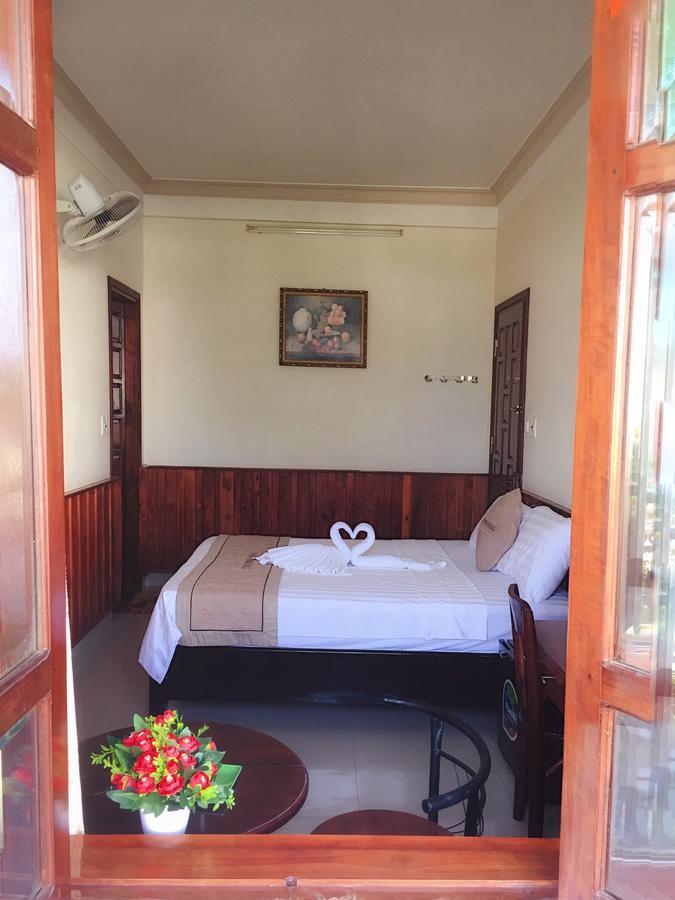 Nam Phuong Riverside Villa Хюэ Экстерьер фото