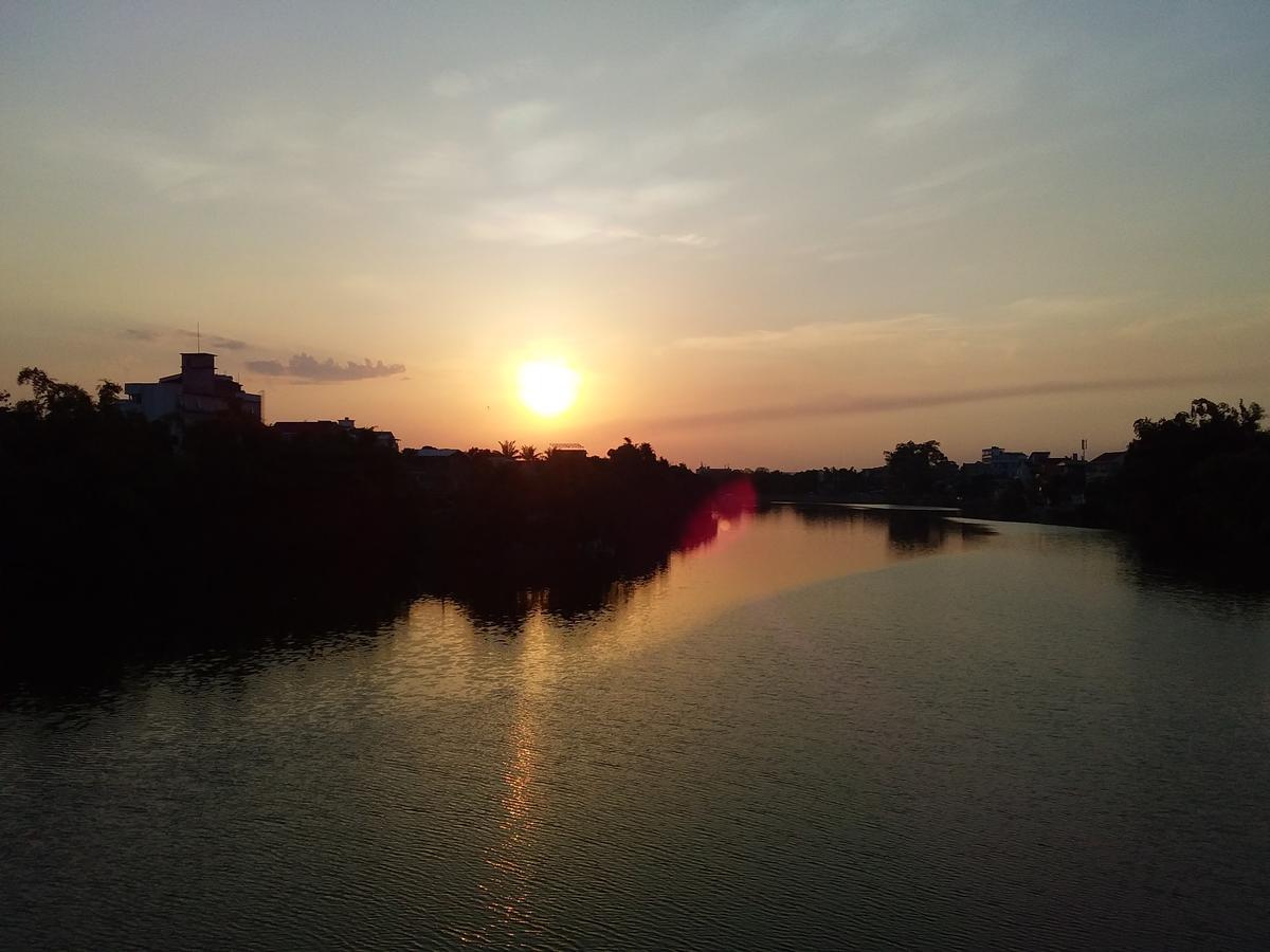 Nam Phuong Riverside Villa Хюэ Экстерьер фото